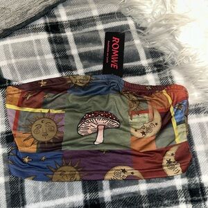 This hippie top is from shein. It’s a medium. And it’s is multi coloured